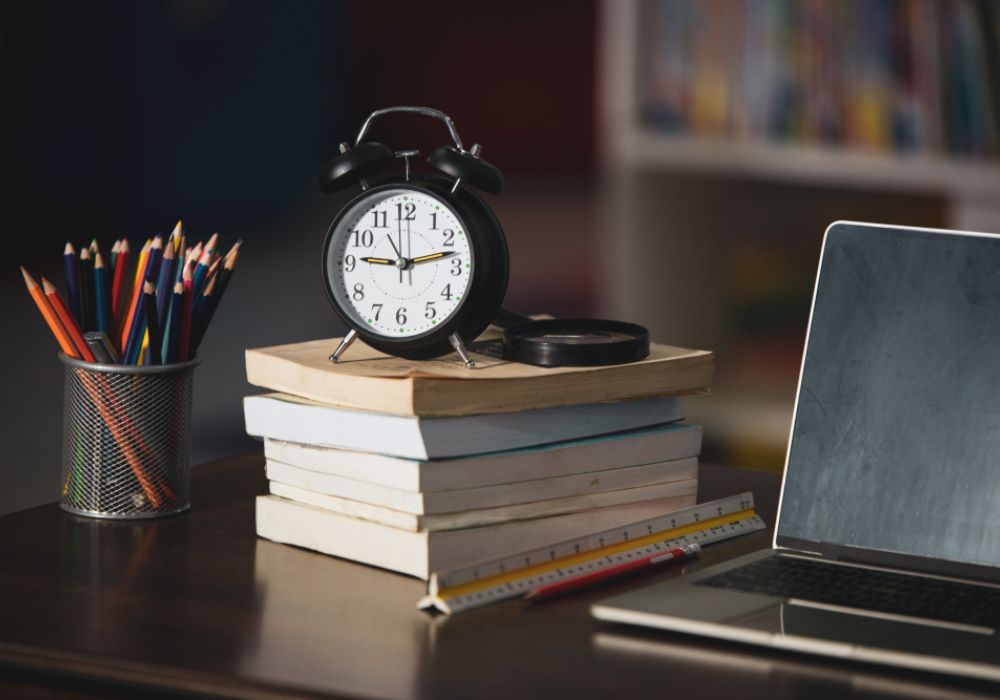 Managing time and priorities for full-time work professionals studying for ACCA qualifications